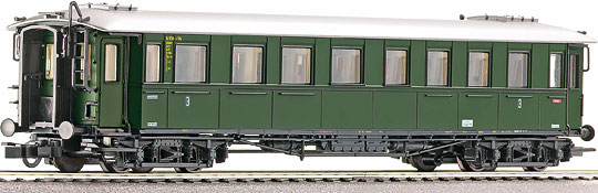 Passenger car 1st/2nd class of express train<br /><a href='images/pictures/Roco/45494.jpg' target='_blank'>Full size image</a>